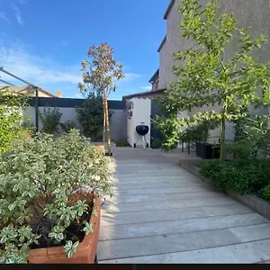 Appartement La Camarguaise 11bis Rue Du Jeu De Mail De Giraud, Salin-de-Giraud